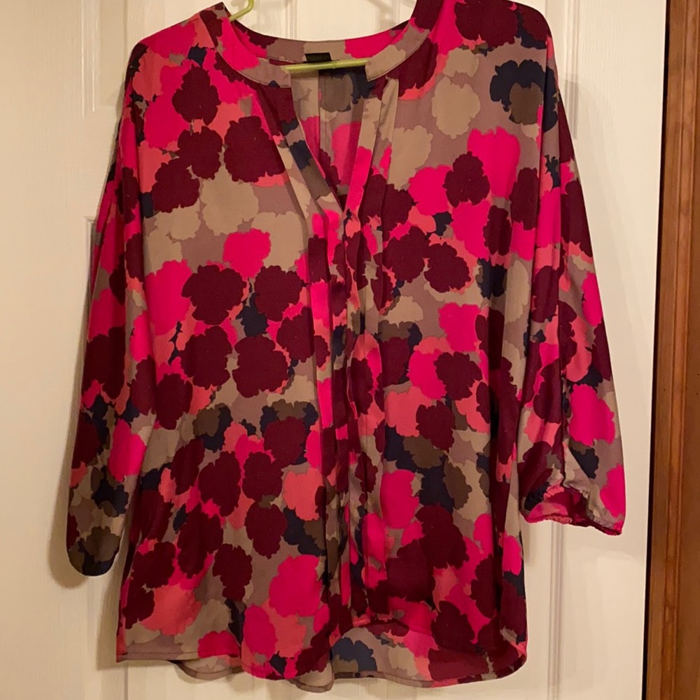 Ann Taylor large flowy top